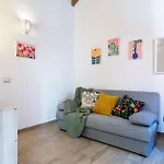 Apartamento Guesthost - My Little Pink House *