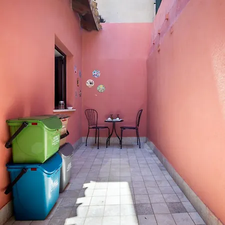 Guesthost - My Little Pink House Selargius